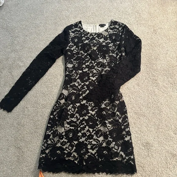 Theory! Elegant Beautiful Black lace theory dress dry cleaned!!! - Picture 6 of 9